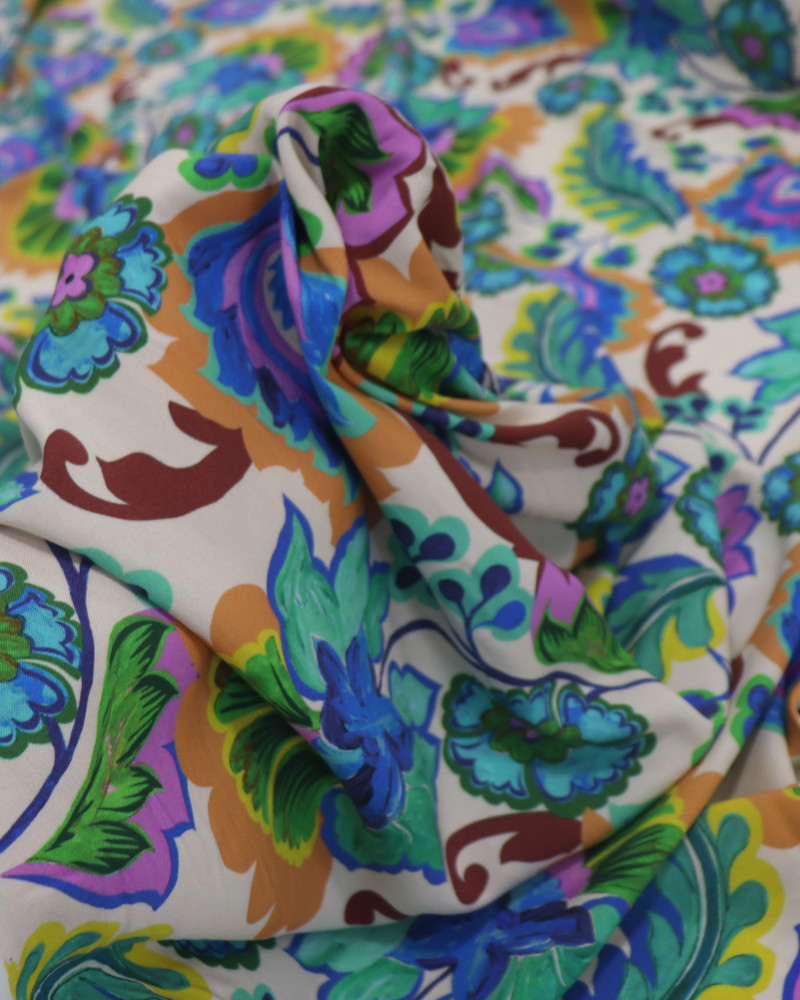 Tecido Viscose Italiano Boho Floral Colorido