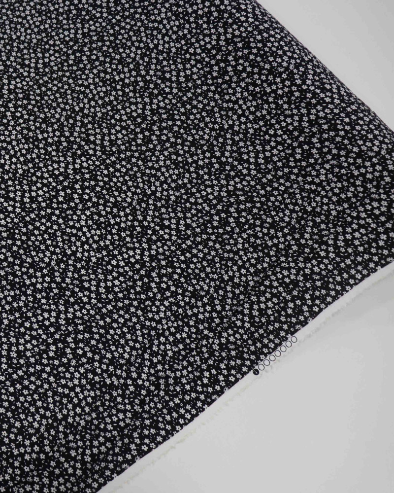 Tecido Viscose Tapete Micro Floral P/B