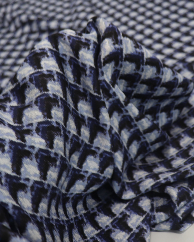 Tecido Viscose Italiano Ilusão de Ótica Branco e Tons de Azul