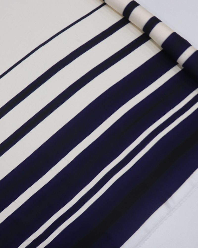 Tecido Crepe Silk Italiano Barrado em Listras Preto, Azul Marinho e Creme