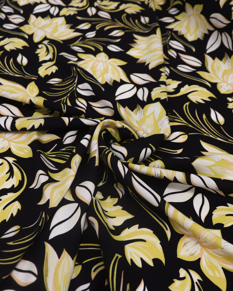 Tecido Viscose Macro Flor de Lótus Amarelo e Preto