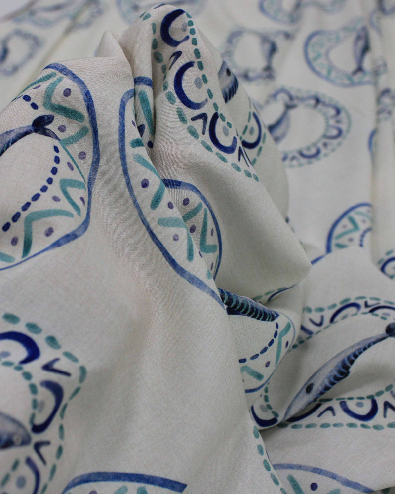 Tecido Viscose Premium Sardine em Círculos Azul, Verde e Lichia