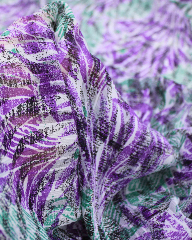 Tecido Crepe Chiffon Brocado Listras Abstratas Verde e Roxo