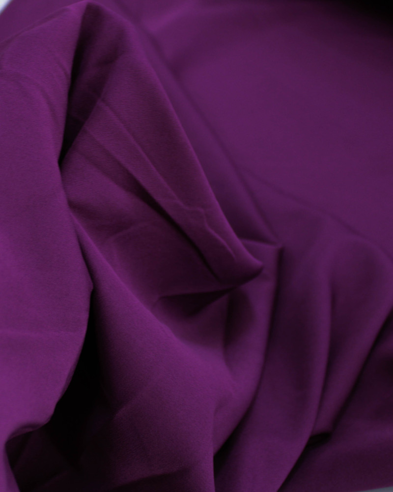 Tecido Alfaiataria Barbie Roxo Uva