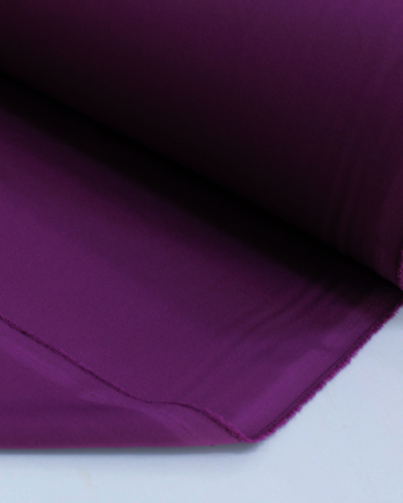 Tecido Alfaiataria Barbie Roxo Uva (1.5m)