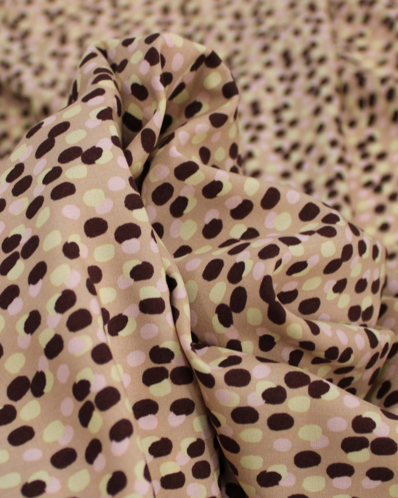 Tecido Viscose Pingos Sobrepostos Colorido e Bege