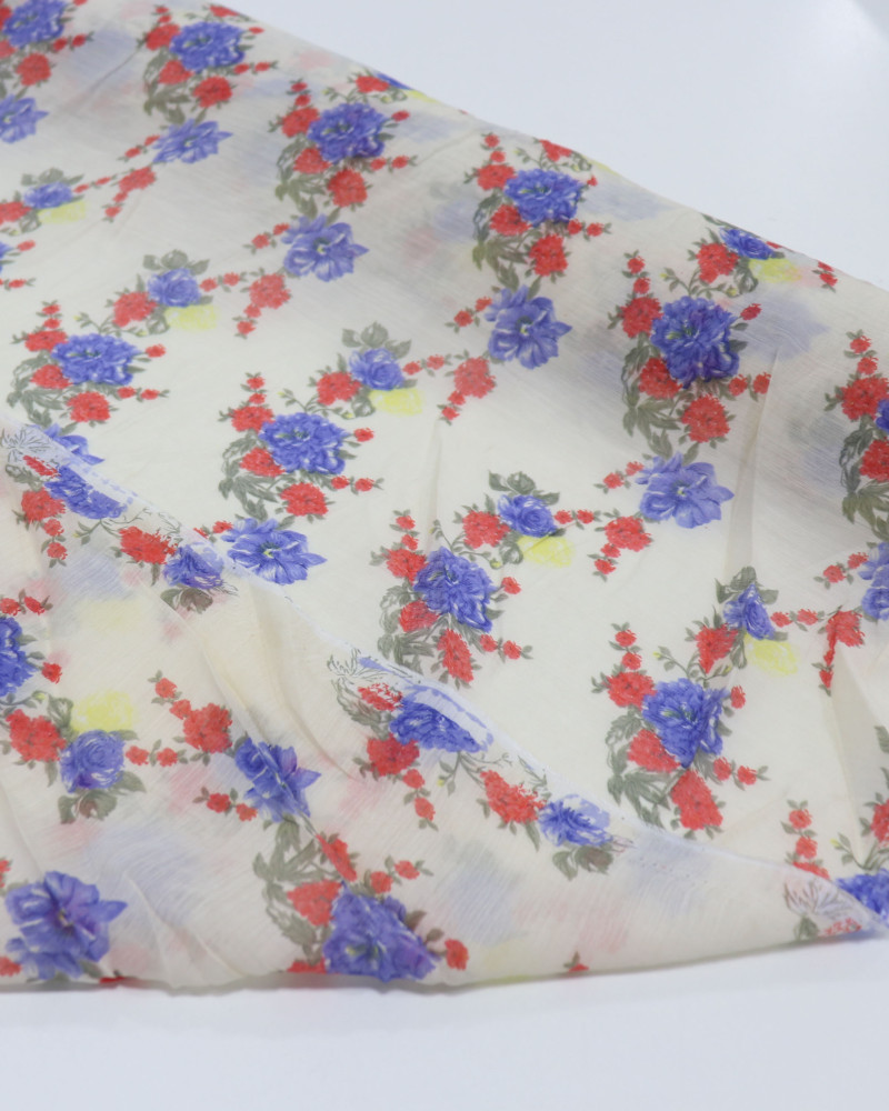 Tecido Cambraia Mista Flores Azul e Vermelha