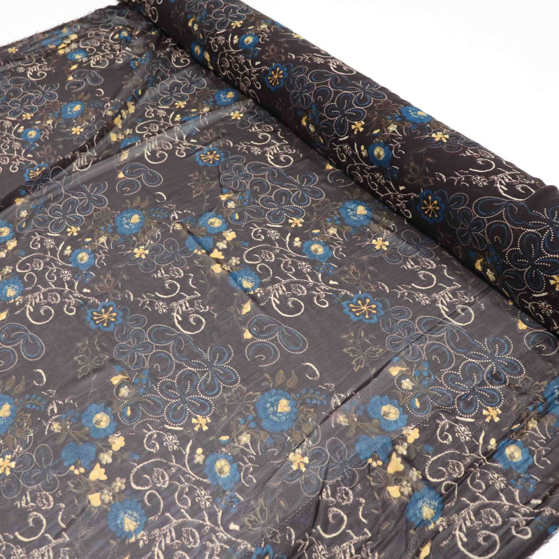 Tecido Crepe Chiffon Floral e Arabescos Estonado Marrom