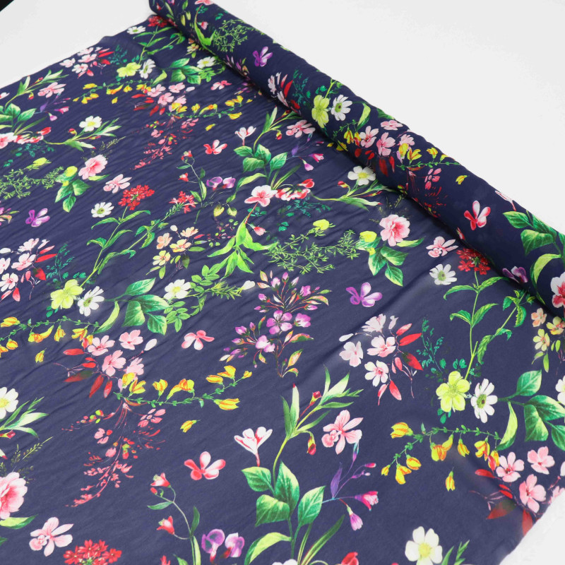 Tecido Crepe Chiffon de Viscose Italiana Floral Colorido e Azul Marinho