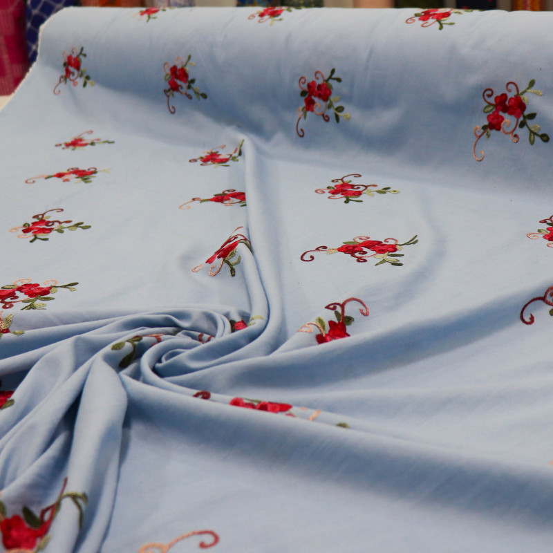 Tecido Popeline Jeans Bordado Ramos e Flores Vermelho e Rosa