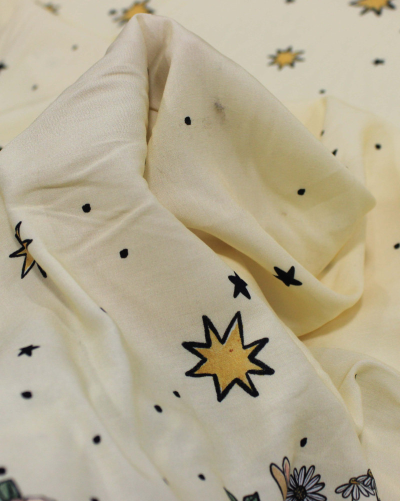 Tecido Viscose Barrado Duplo Bosque e Estrelas Preto e Creme (Com Leves Defeitos)