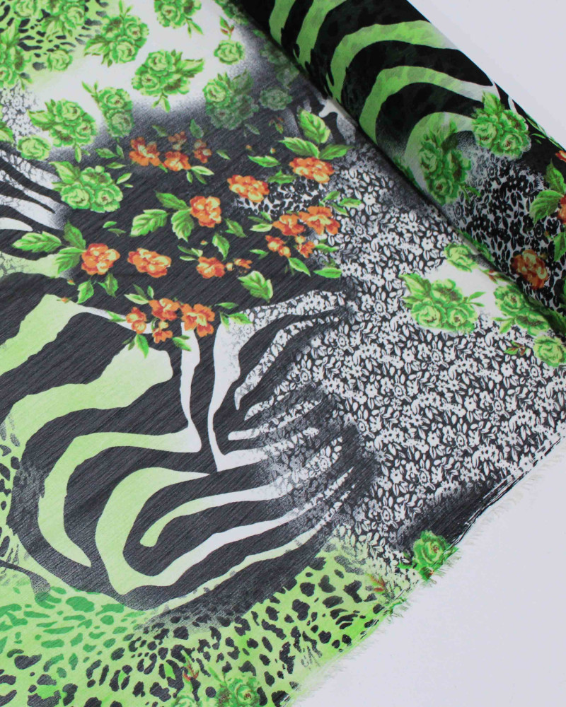 Tecido Crepe Chiffon Italiano Multi Estampa Preto e Tons de Verde