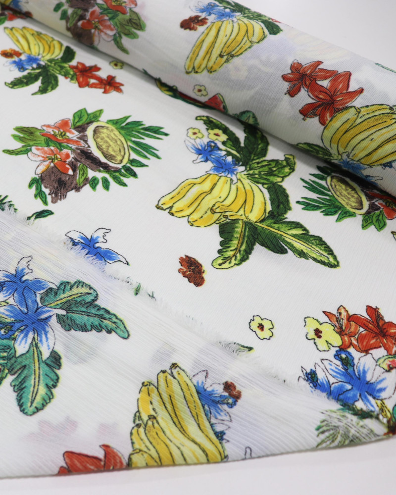 Tecido Crepe Texturizado Frutas Tropicais Colorido e Branco
