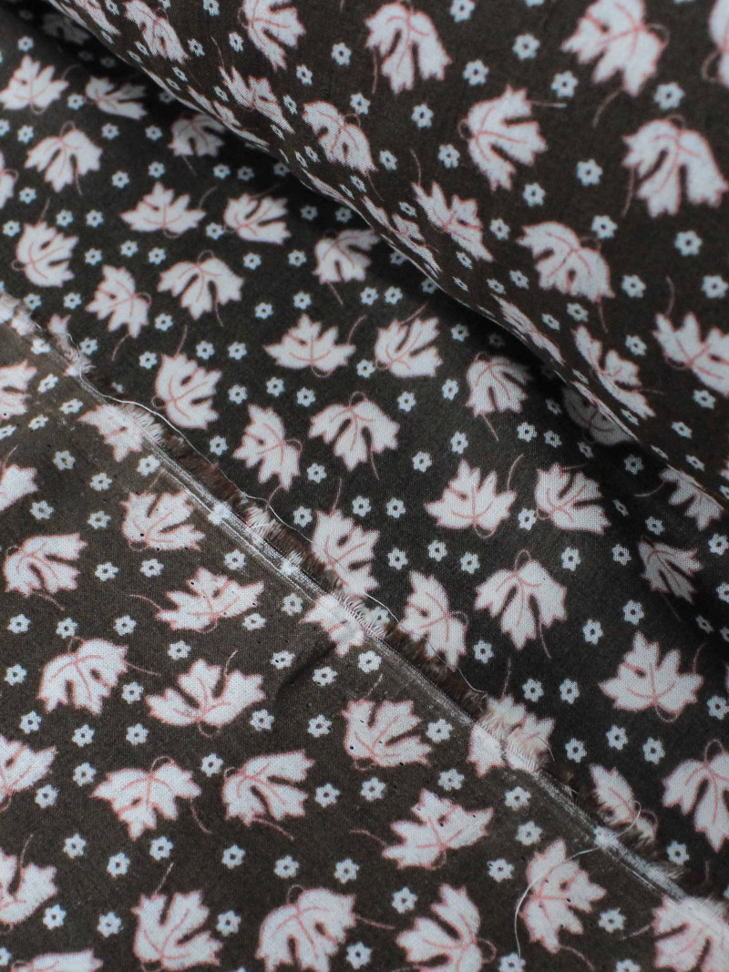Tecido Cambraia de Viscose Micro Floral Preto