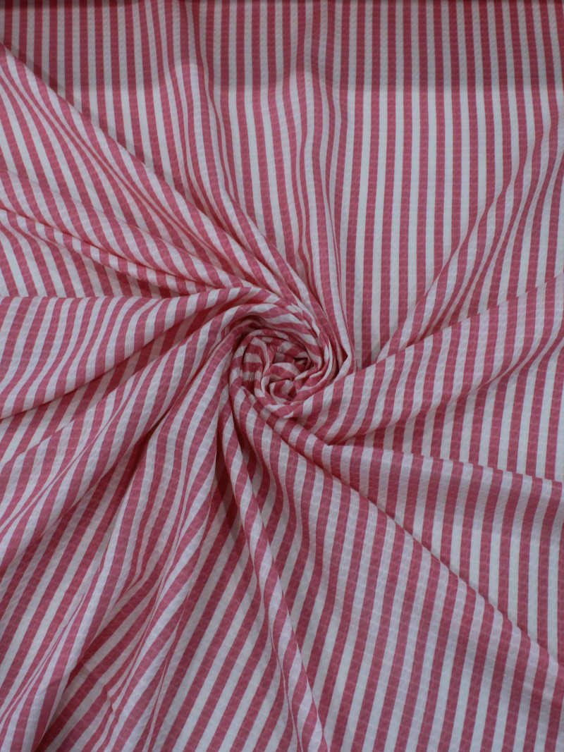 Tecido Viscose Maquinetada Listras Rosa