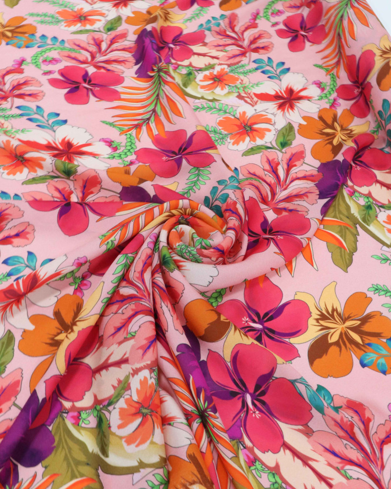 Tecido Crepe Salinas Italiano Tapete Floral Colorido e Salmão