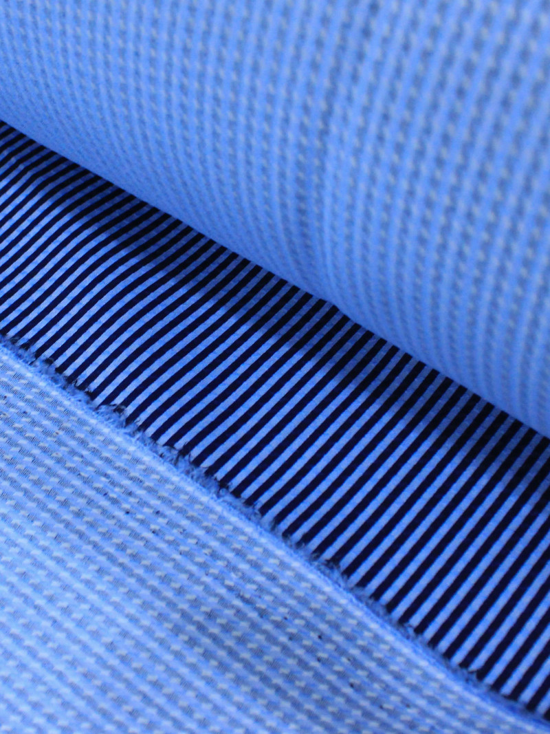 Tecido Viscose Mista Grossa Maquinetada Listras Tons de Azul e Preto