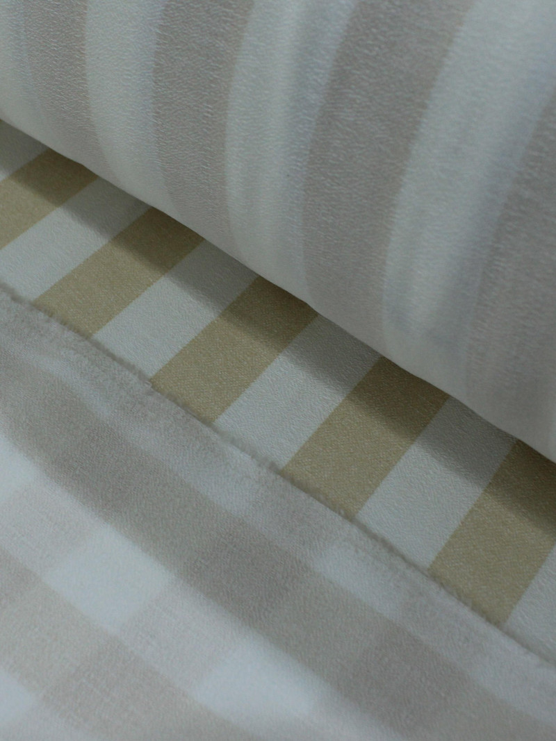 Tecido Viscose Listras Nude e Branco