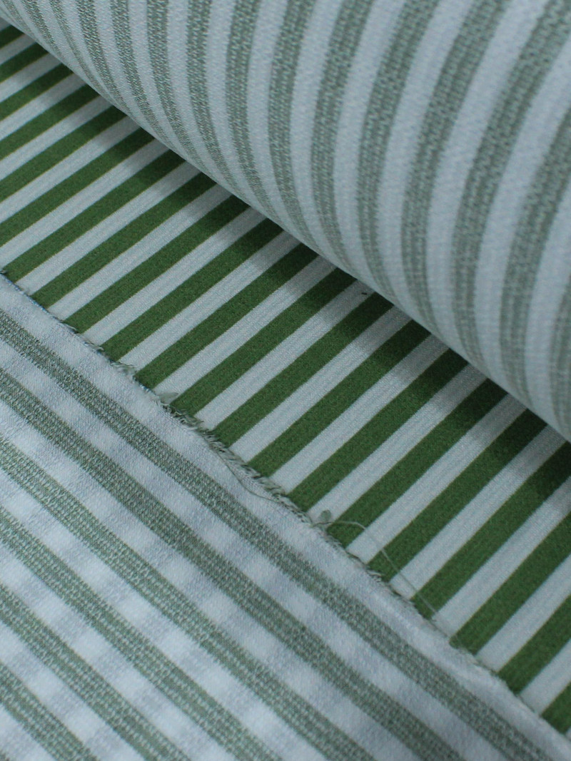 Tecido Viscose Mista Casca de Arvore Listra Verde Oliva e Branco