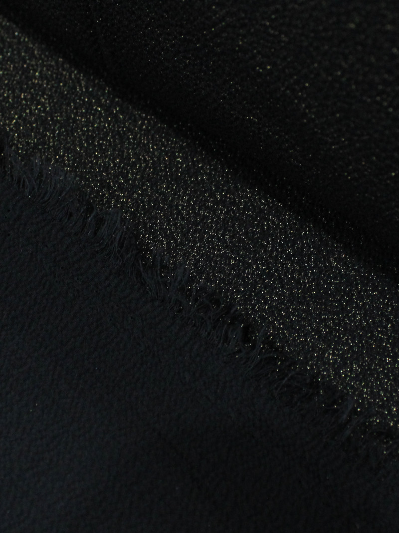 Tecido Crepe Bubble Metálico Dourado e Preto