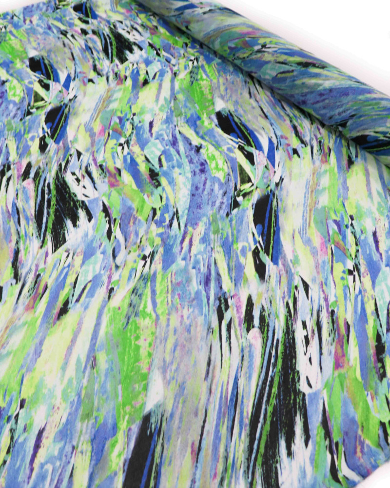 Tecido Crepe Chiffon Pinceladas Abstratas Azul e Verde