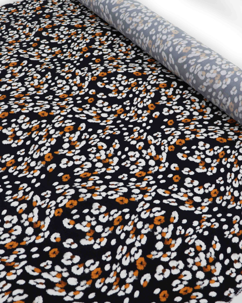 Tecido Viscose Premium Animal Print Branco, Laranja e Preto