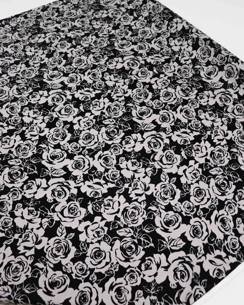 Tecido Crepe Silk Italiano Roseira  Cinza e Preto