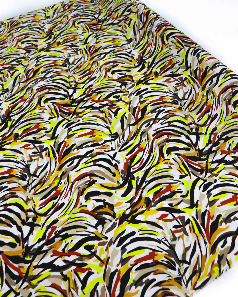 Tecido Viscose Italiano Pinceladas Laranja e Amarelo