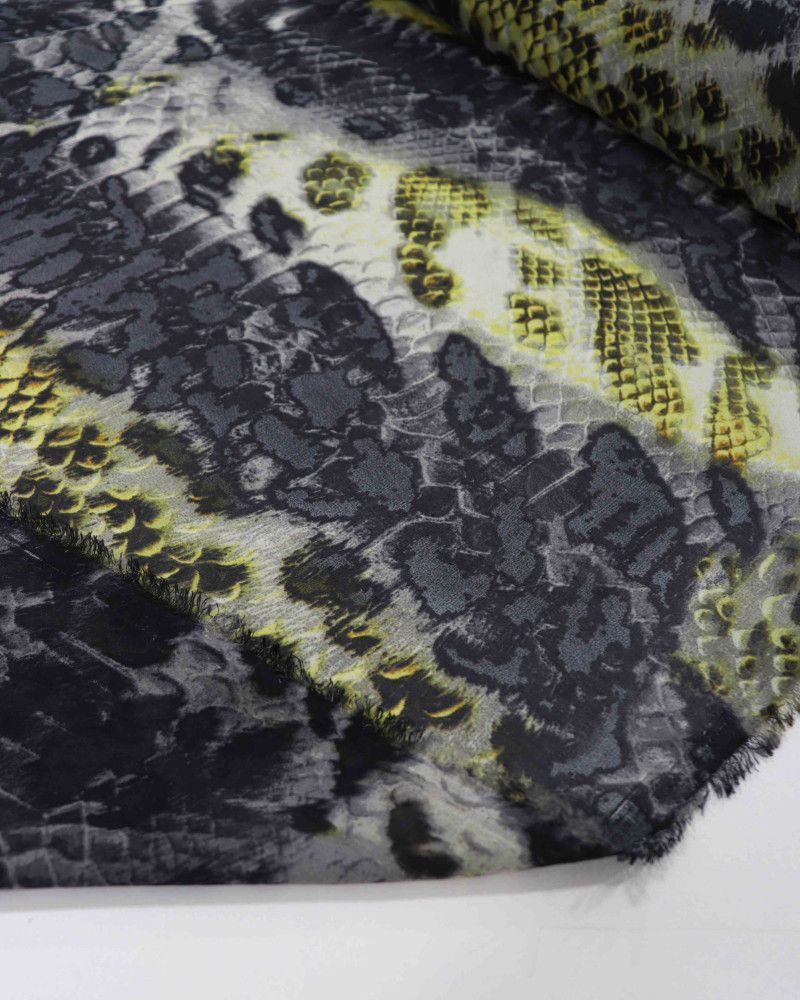 Tecido Crepe Chiffon Animal Print Amarelo e Preto