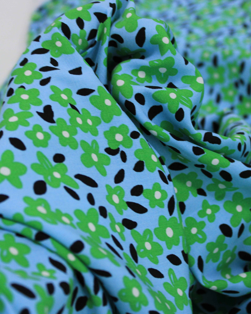 Tecido Viscose Tapete Verde, Preto e Azul 