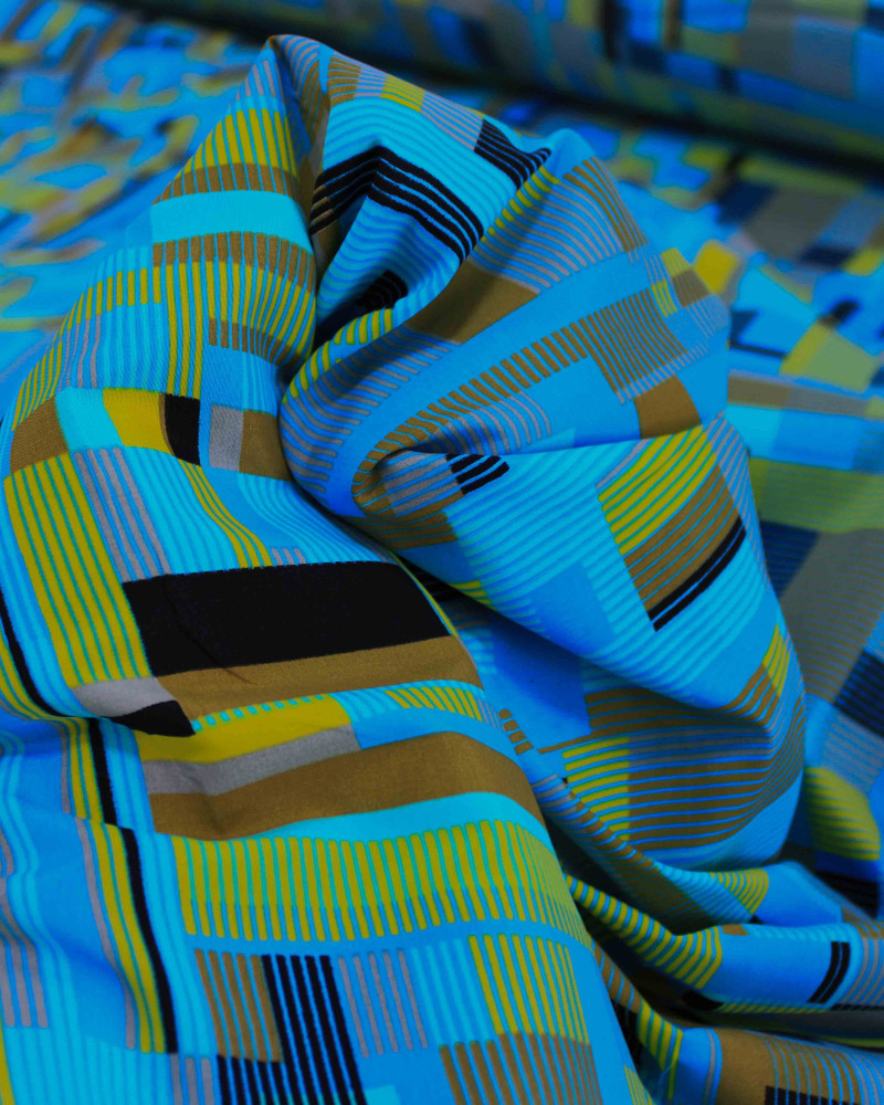 Tecido Tactel Fino Formas Geométricas Abstratas Amarelo e Tons de Azul