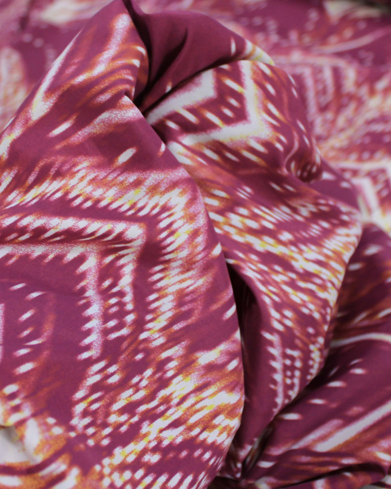 Tecido Tactel Fino Listras Étnicas Abstratas Amarelo e Roxo