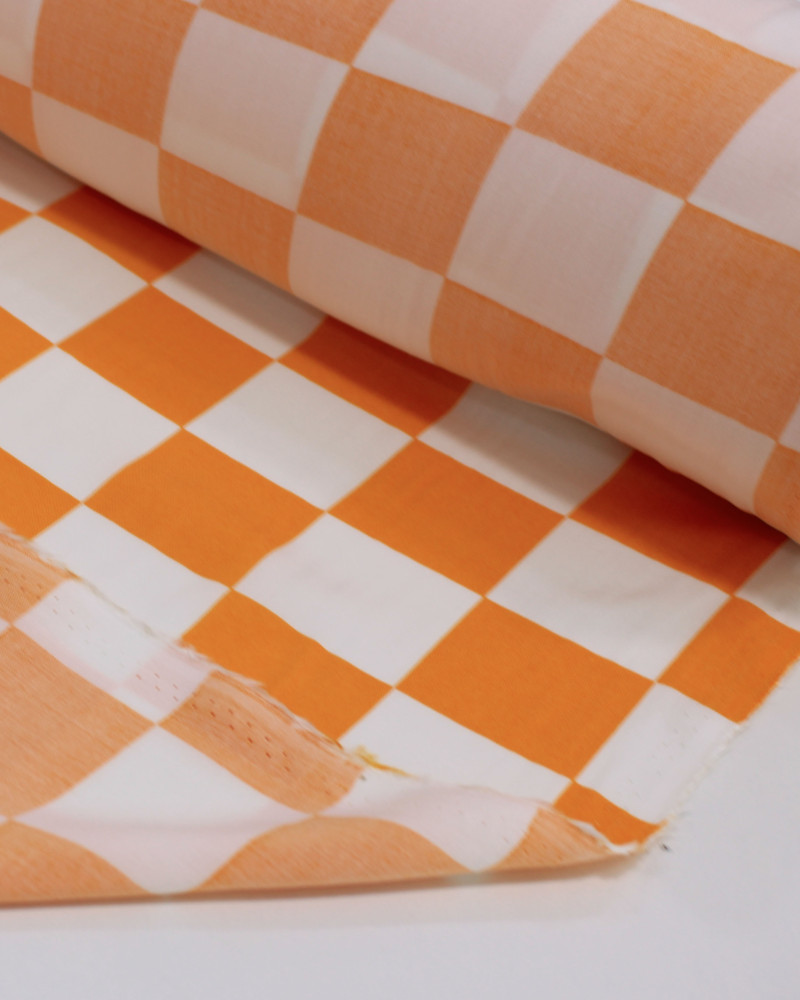 Tecido Viscose Xadrez Branco e Laranja