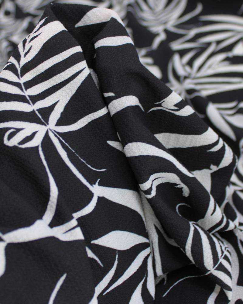 Tecido Crepe Bubble Costela de Adão Branco e Preto