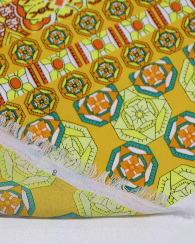 Tecido Viscose Italiano Animal Print Caramelo, Preto e Bege