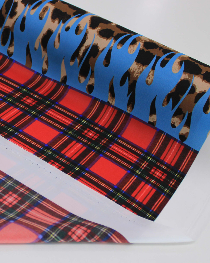 Tecido Crepe Silk Italiano Multi Estampas Verticais Colorido