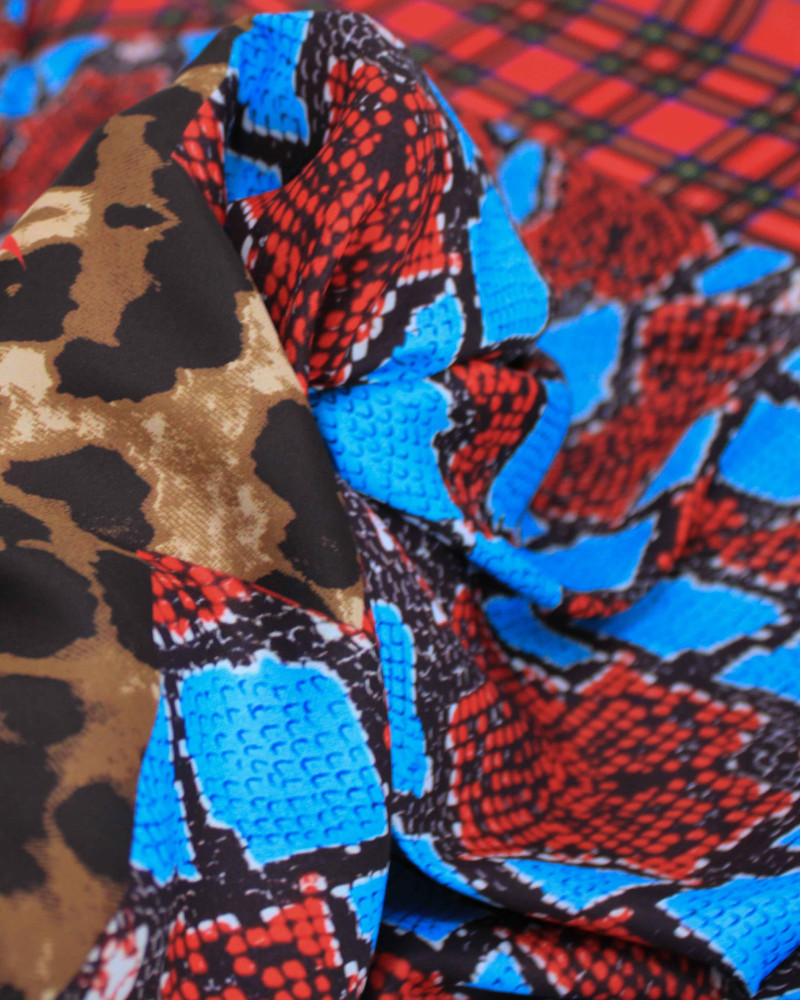 Tecido Crepe Silk Italiano Multi Estampas Verticais Colorido