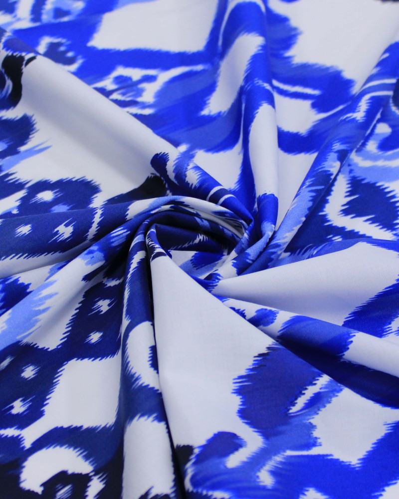 Tecido Tricoline Italiano Estampa Étnica Tons de Azul e Branco