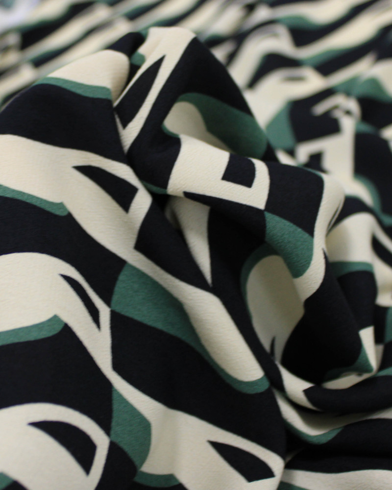 Tecido Crepe de Viscose Italiano Listrado Abstrato Preto, Verde e Creme