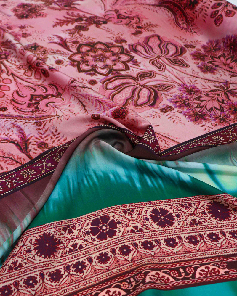 Tecido Crepe Silk Italiano Barrado Tie Dye e Floral Rosa