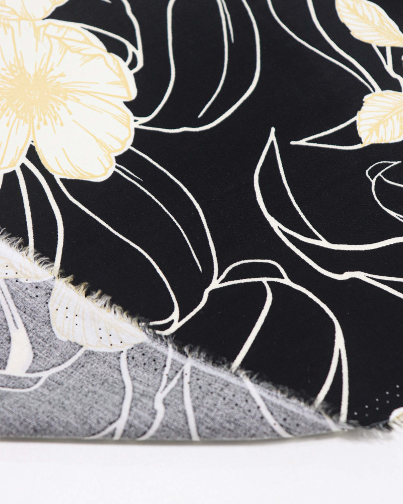 Tecido Viscose Macro Portulaca Creme e Preto