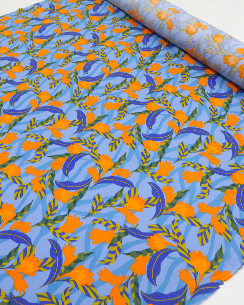 Tecido Viscose Folhas e Flores Laranja e Azul