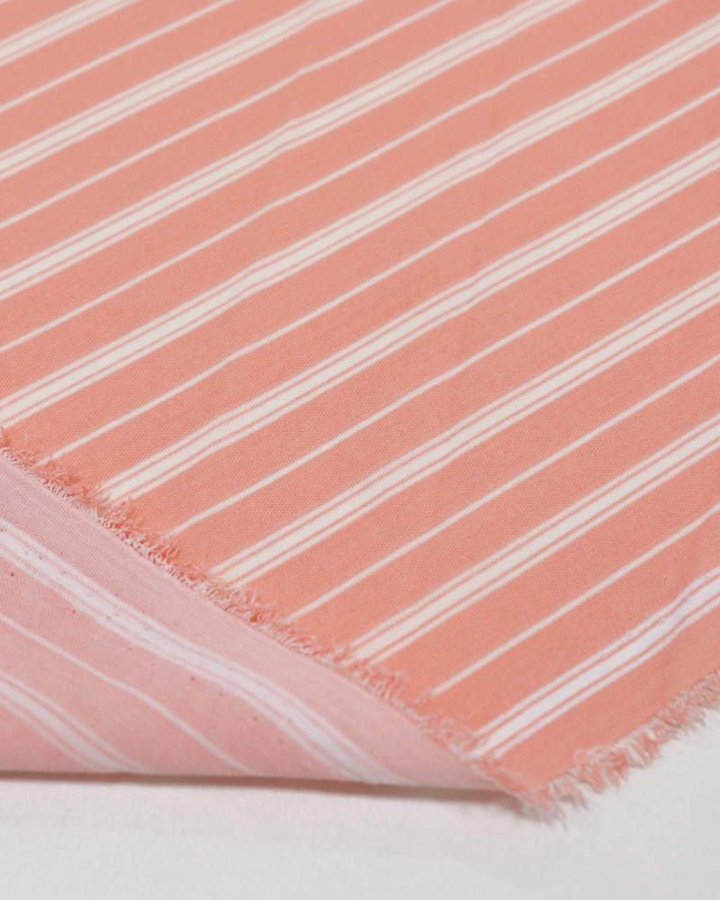 Tecido Crepe Koshibo Listrado Offwhite e Salmão