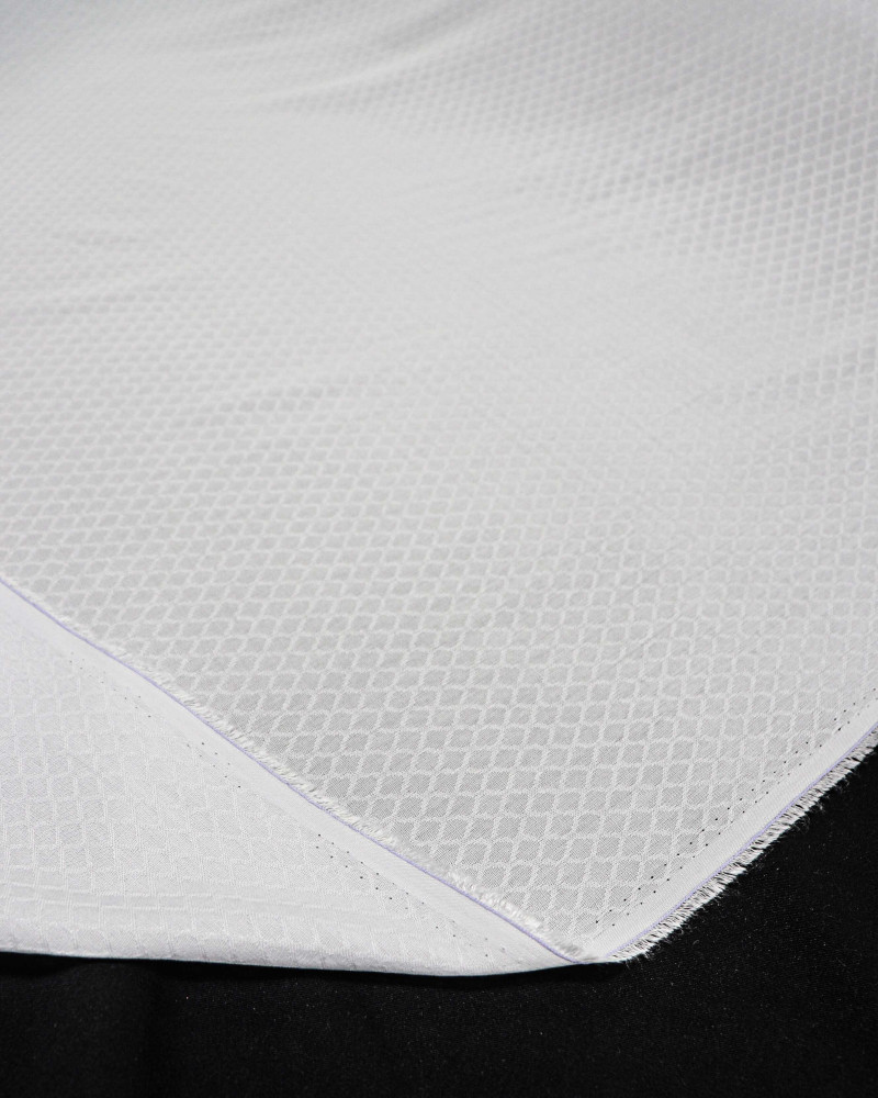 Tecido Viscose Maquinetado Colméia Branco