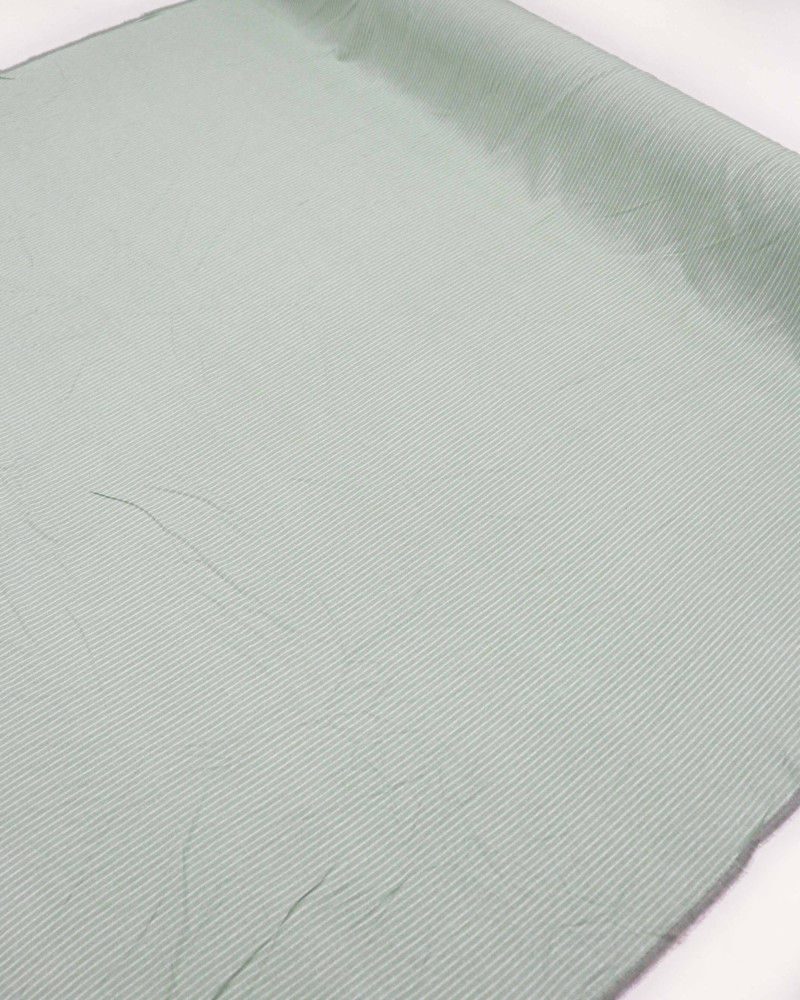 Tecido Linho Misto Risca de Giz Offwhite e Verde Menta