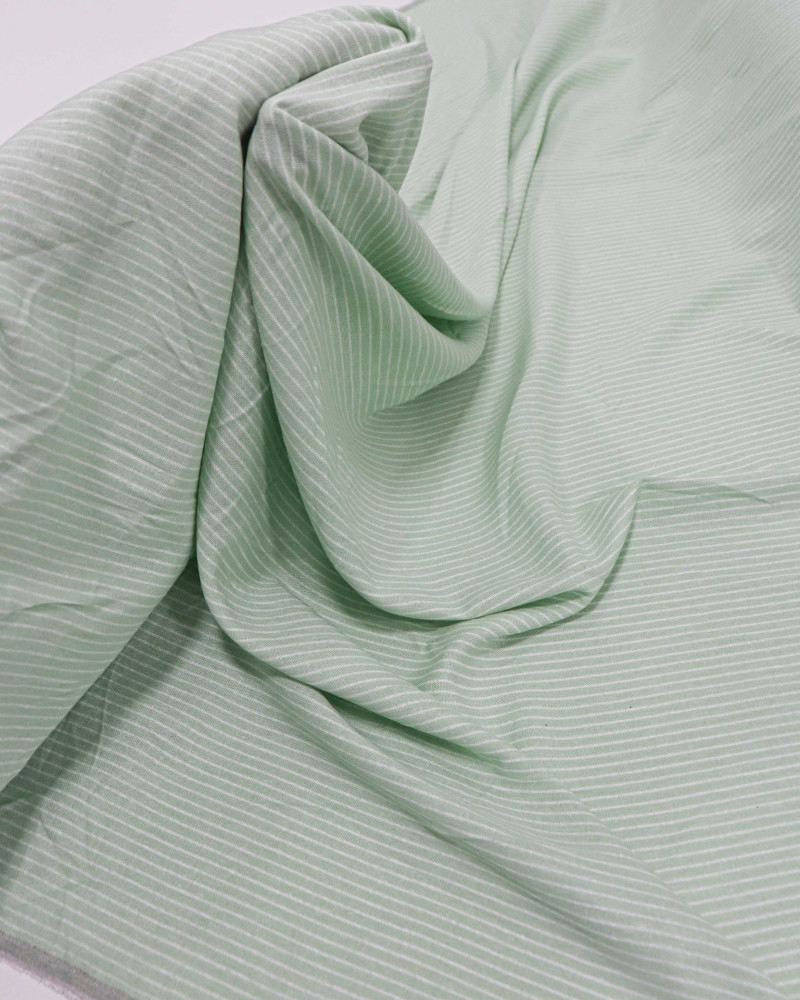 Tecido Linho Misto Risca de Giz Offwhite e Verde Menta