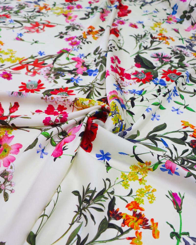 Tecido Viscose Acetinada Italiano Floral Diversos Colorido e Creme