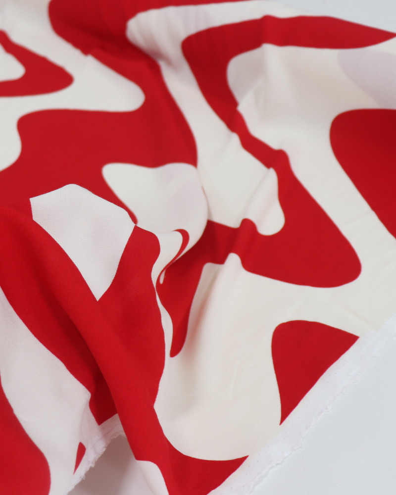 Tecido Crepe de Viscose Italiano Ondas Vermelhas e Off-white 