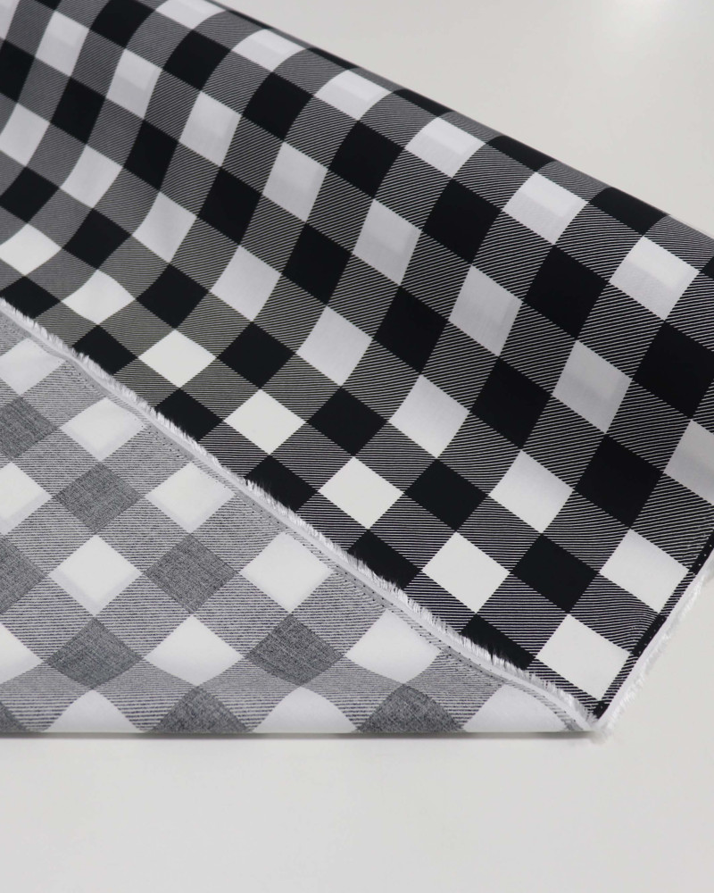 Tecido Viscose Quadriculado Preto e Branco