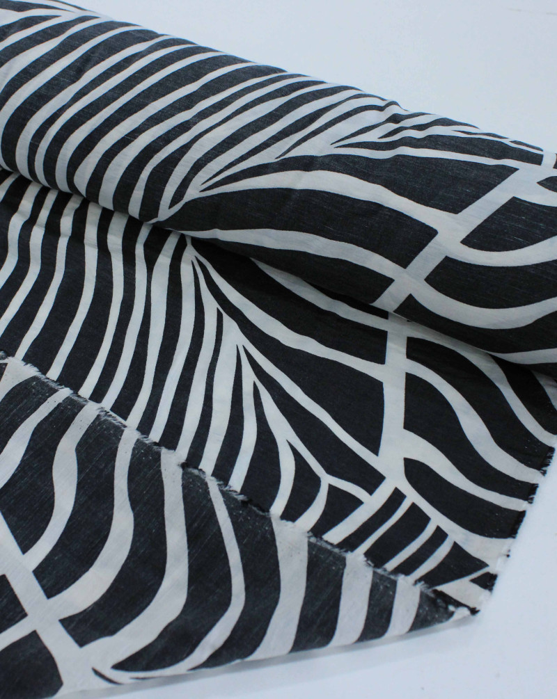 Tecido Viscose Mista com Poliamida Macro Zebras